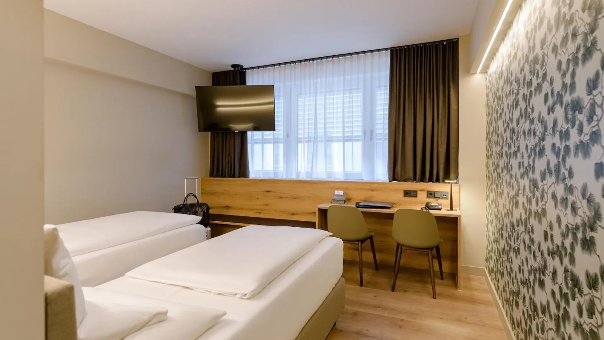 Mercure Hotel München Altstadt 3*,